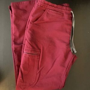 Figs scrub pants- women’s- maroon